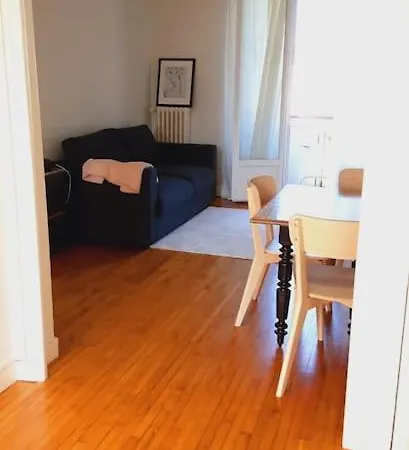 Apartament T2 Entre Parc Et Centre